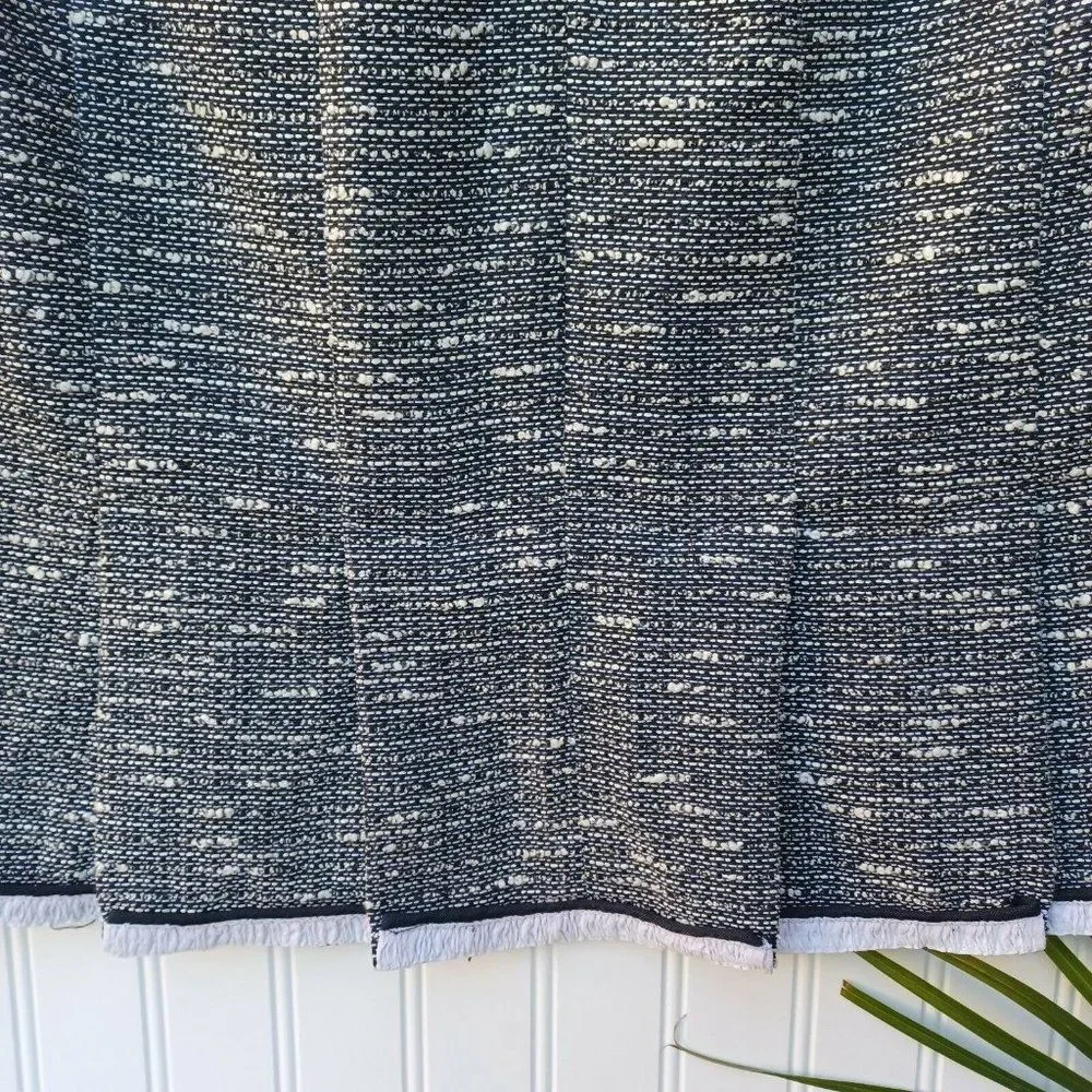 Nanette Lepore Pencil Skirt Size 6 Black White Tweed Kick Pleats Retro Wiggle - Picture 8 of 10